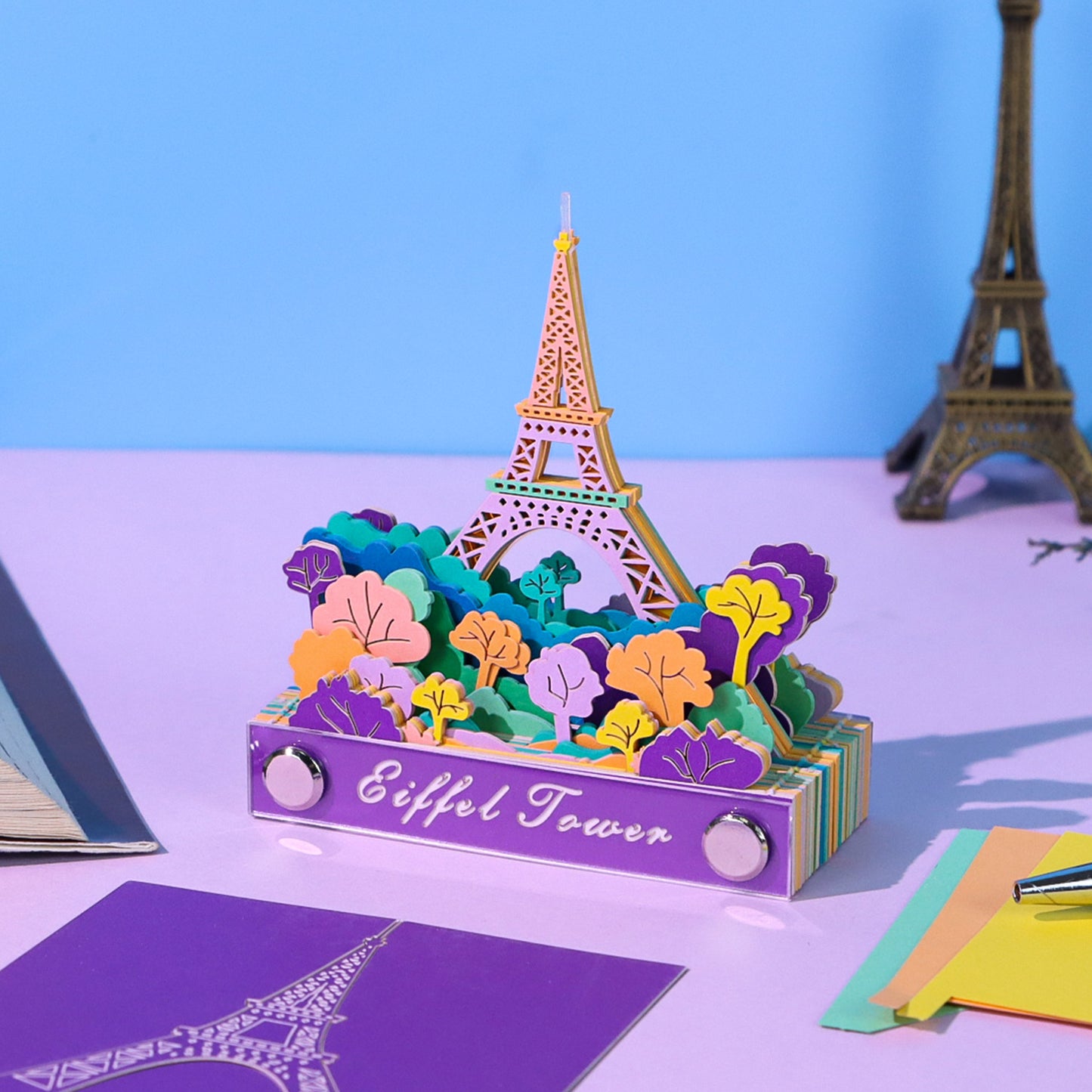 Eiffel Tower And Flower 3D Memo Pad