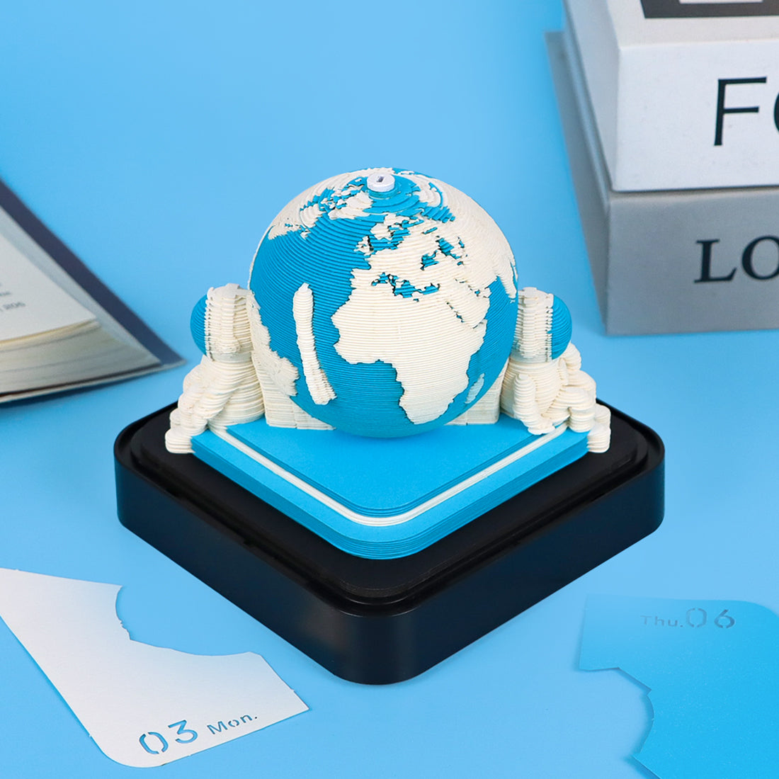 Earth Model Hand Torn Memo Pad 3D Calendar (Black Base）