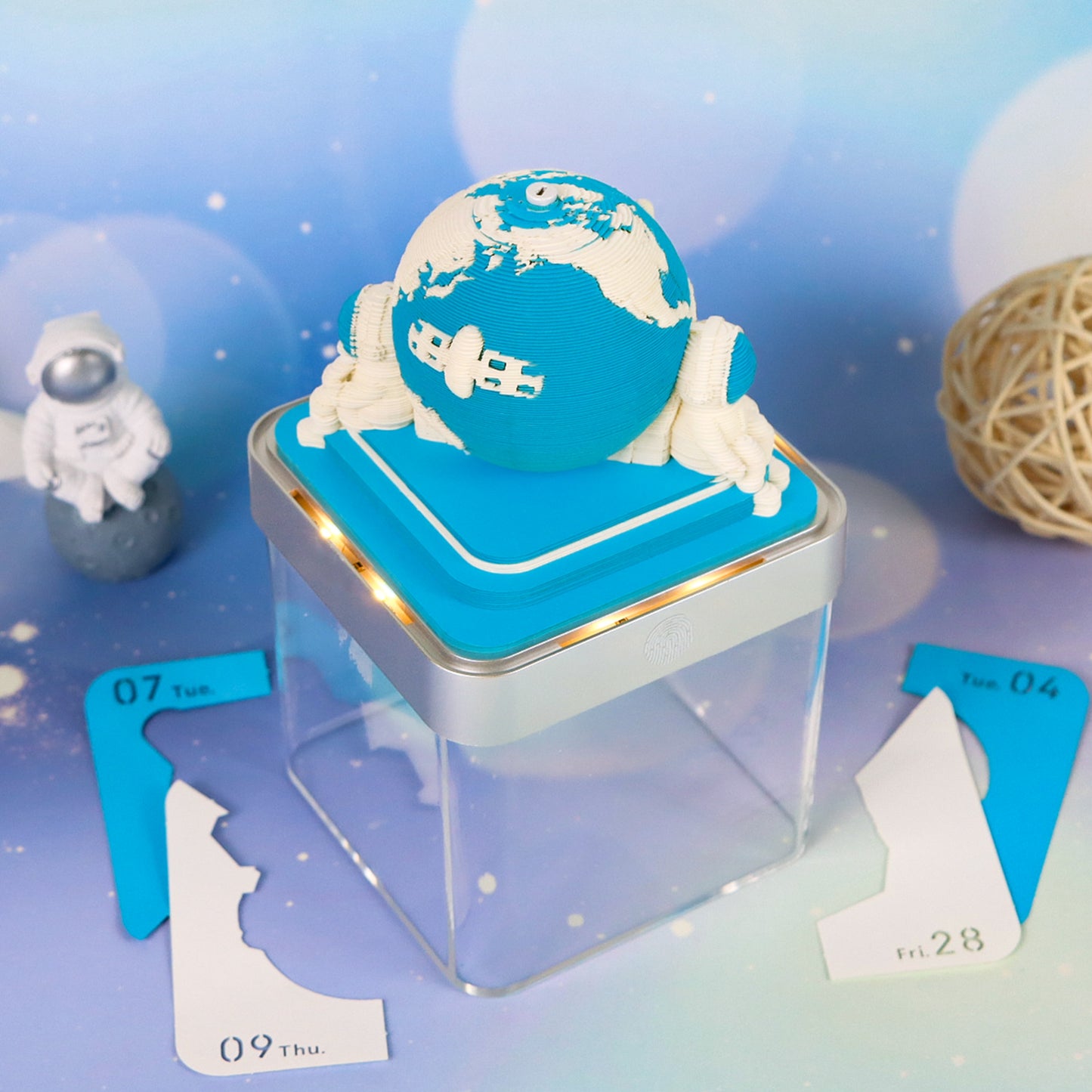 Earth Model Hand Torn Memo Pad 3D Calendar (Silver Base）