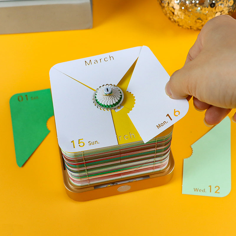 Christmas Tree Model Hidden 3D Calendar (Golden Base）