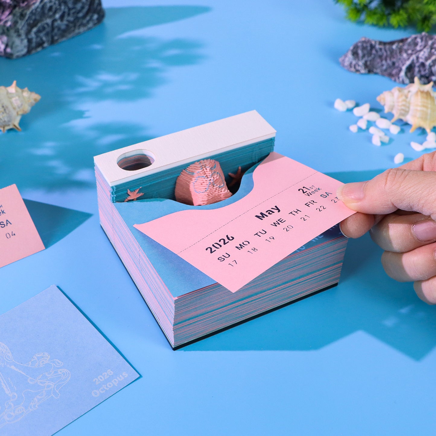 Octopus Figure Model Hand Tear off 3D Calendar Memo Pad