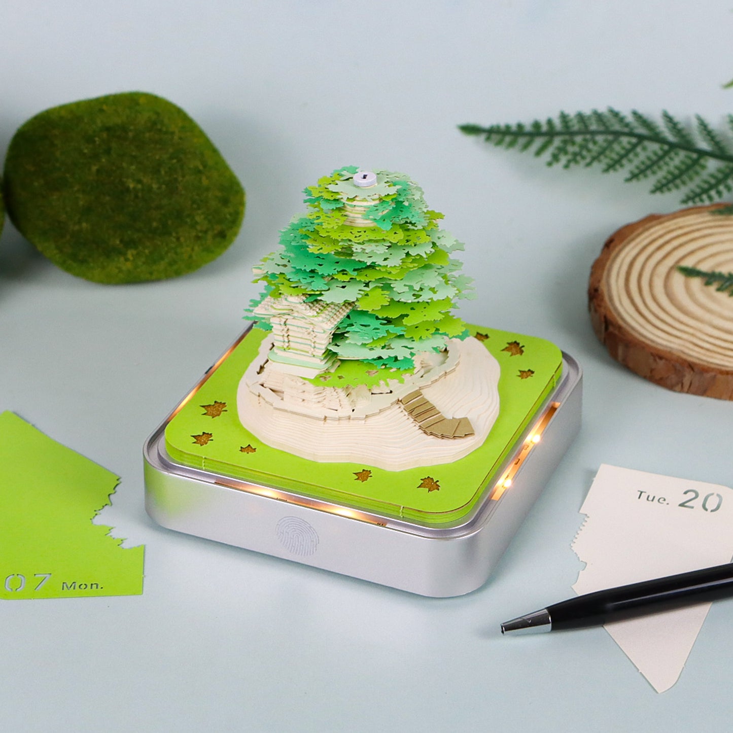 Green Treehouse Model Hand Torn 3D Memo Pad Panoramic 3D Calendar（Silver Base）